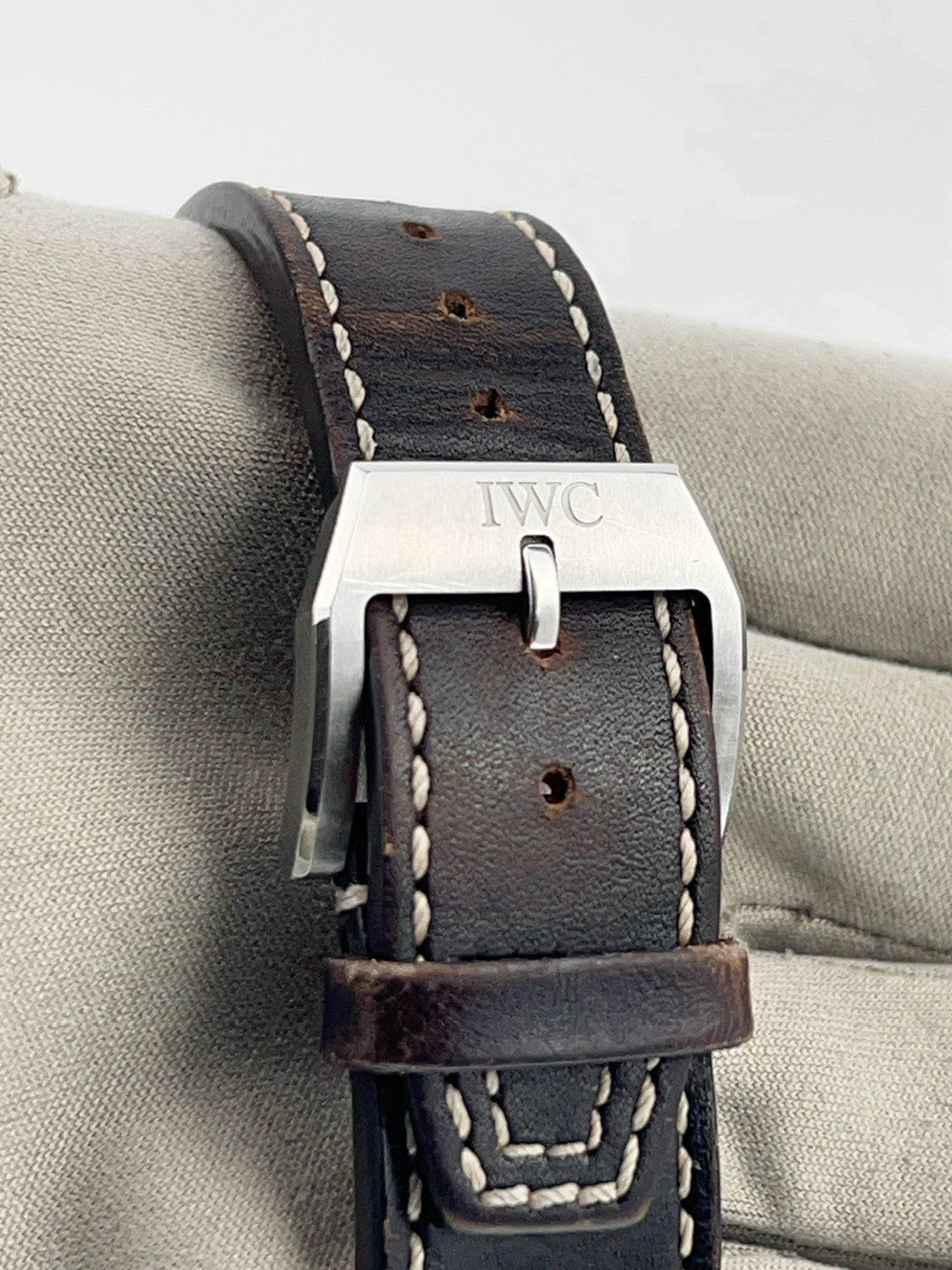 IWC Pilot Stainless Steel Blue Dial 43mm Automatic Movement Men’s Watch IW377714