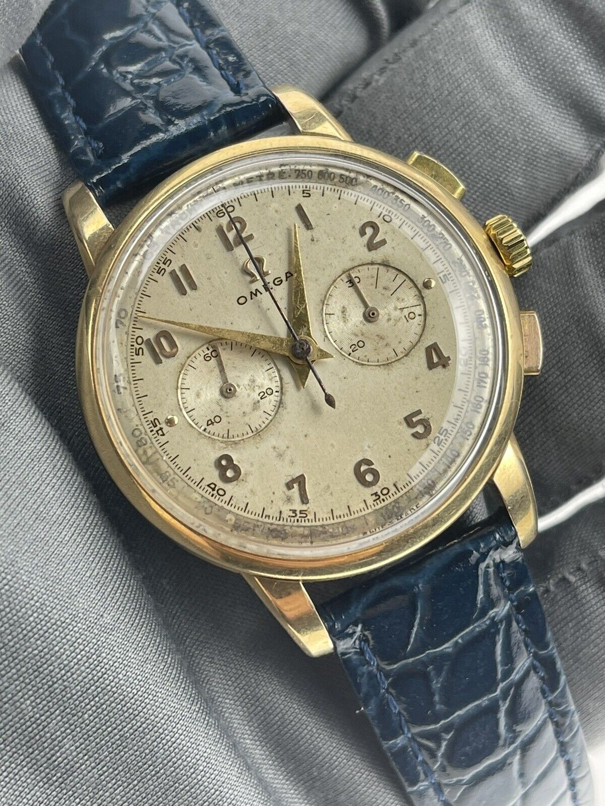 OMEGA Chronograph 18K Gold Men's Watch Vintage Ref 2465 - Serviced