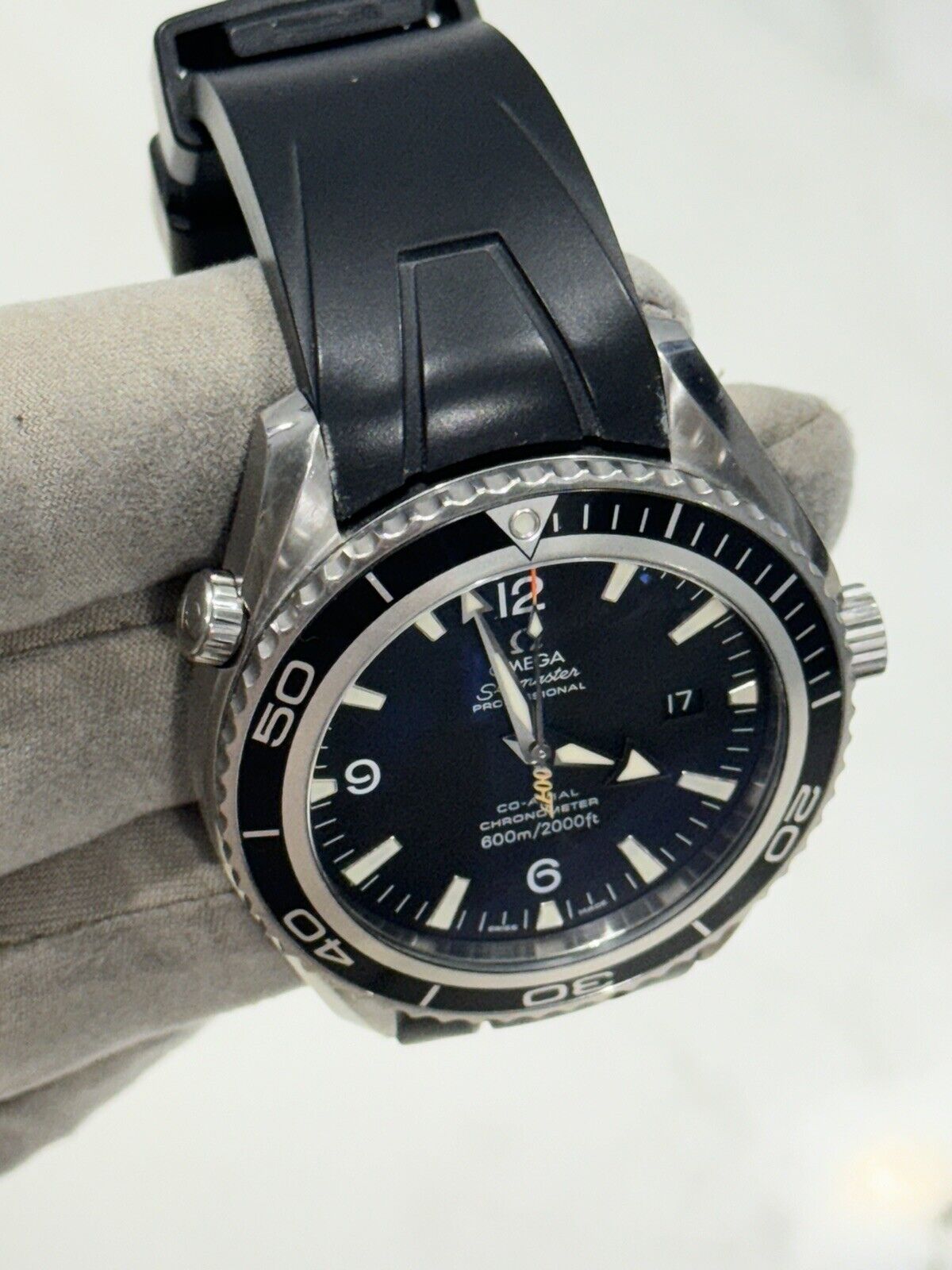 Omega Seamaster Planet Ocean 007 Casino Royale Automatic 45mm Watch 2907.50.91