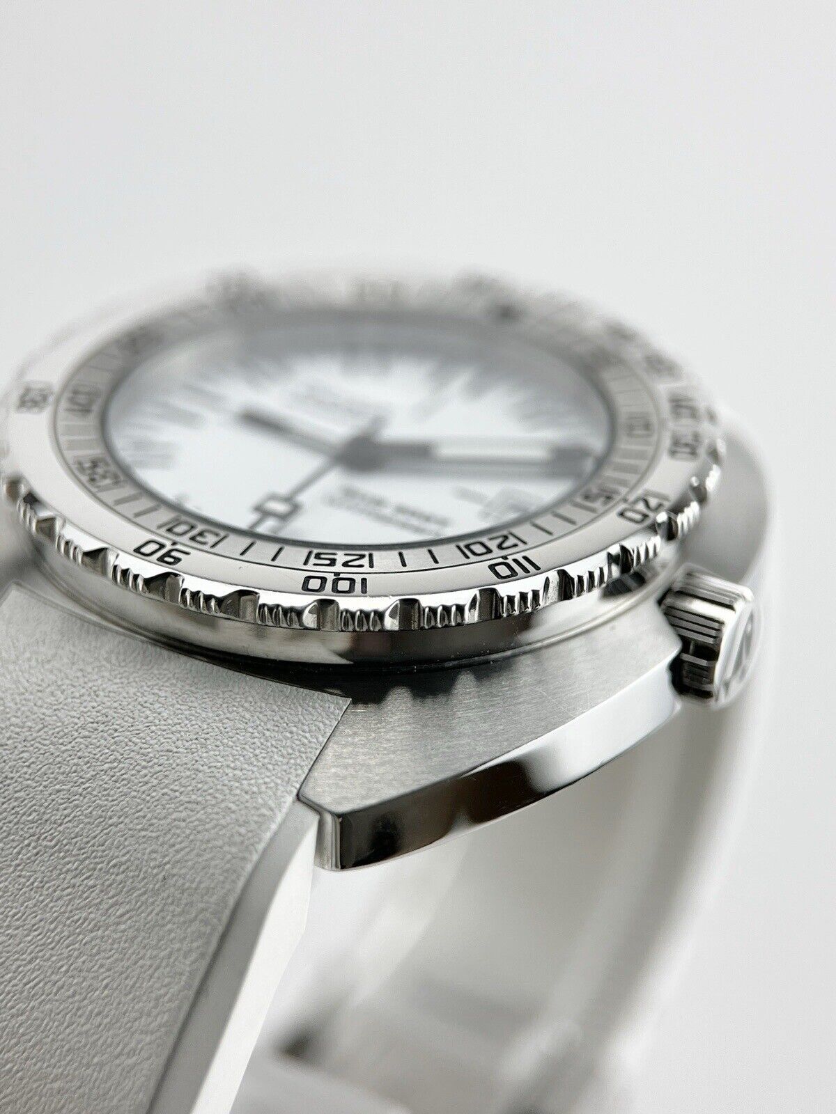 Doxa Sub Whitepearl 42.5mm Automatic White Dial Watch SUB300T Box & Papers