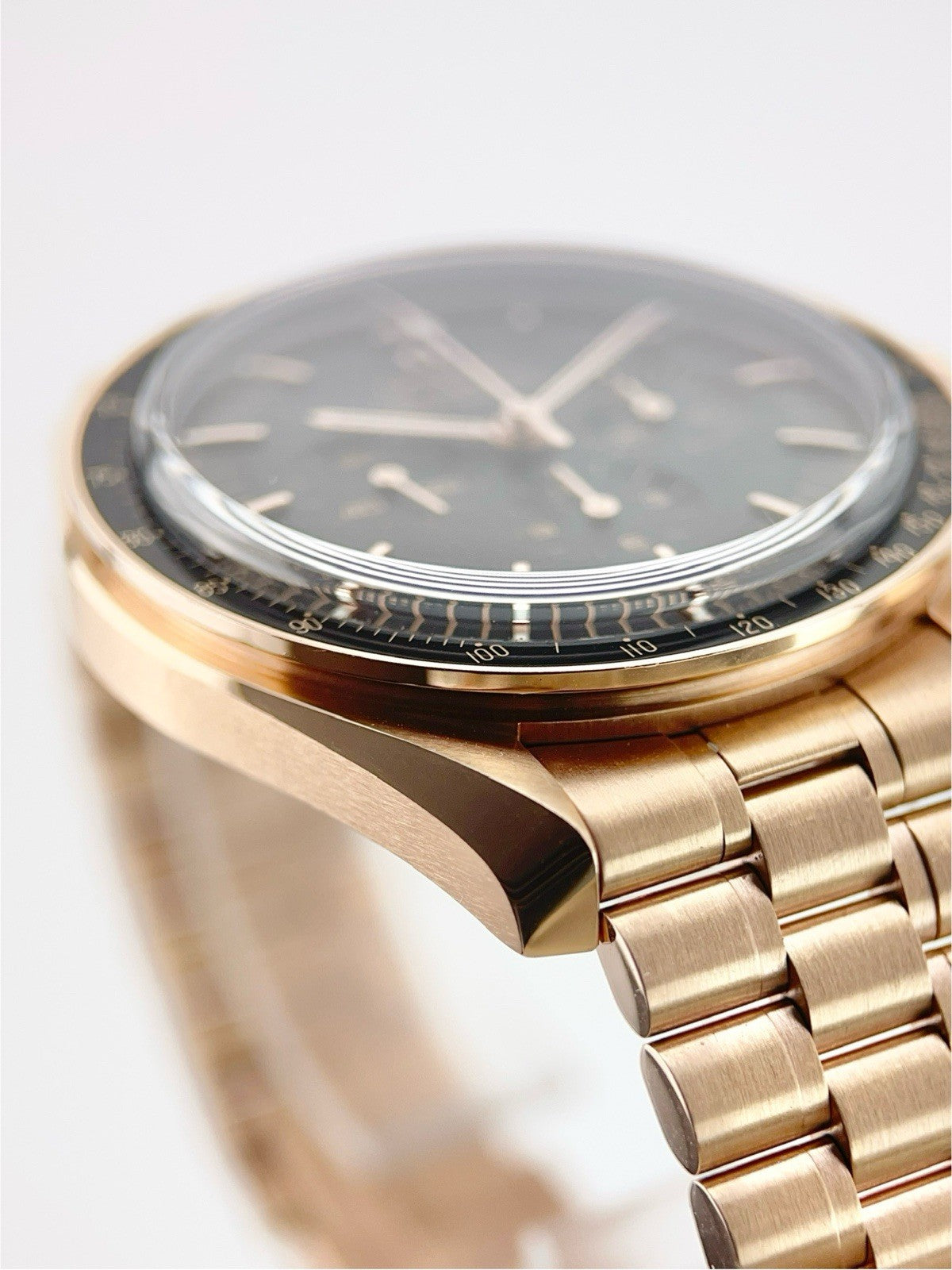 Omega Speedmaster 18k Rose Gold Black Dial 42mm Manual Wind 310.60.42.50.01.001