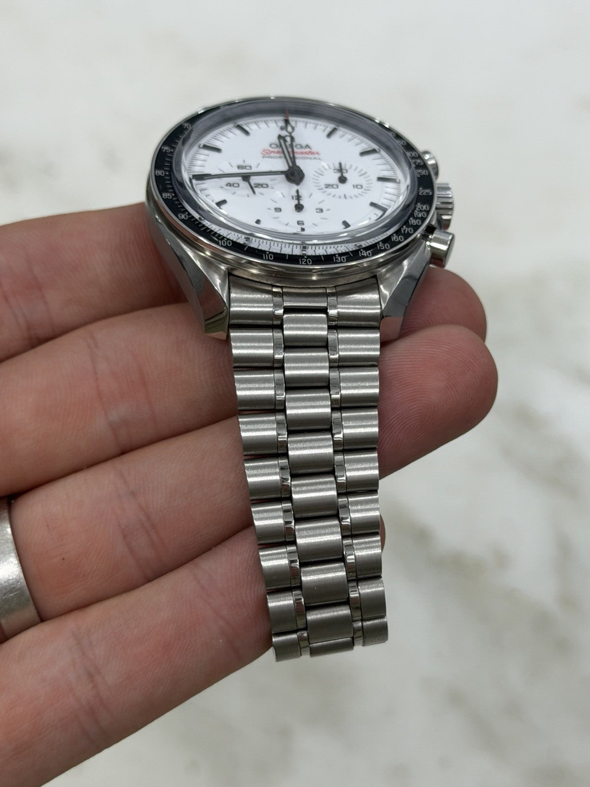 Omega Speedmaster White Dial 42mm Manual Wind Men's Watch 310.30.42.50.04.001