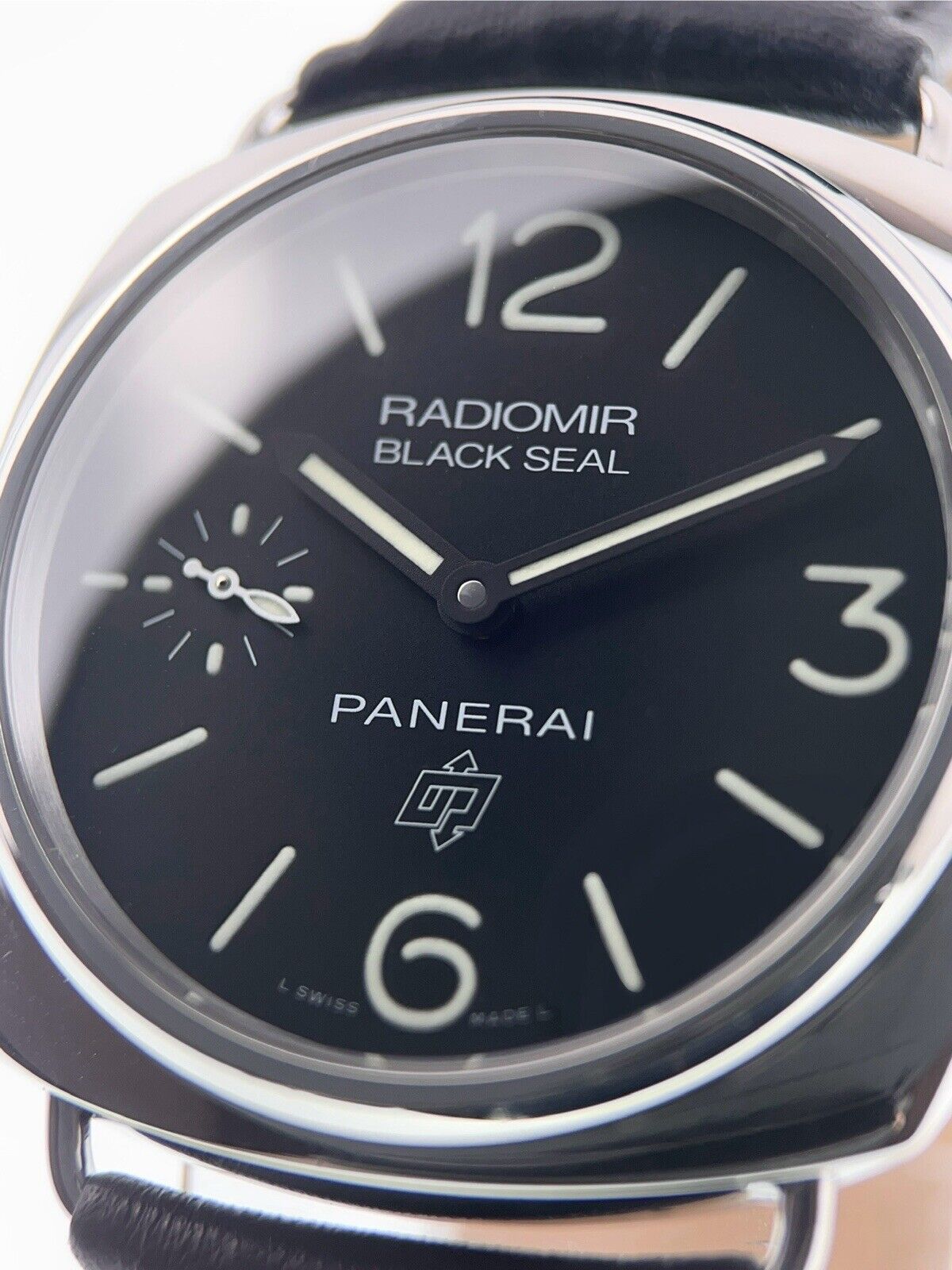 Panerai Radiomir Black Seal Steel Black Dial 44mm Manual Wind Men’s PAM00380