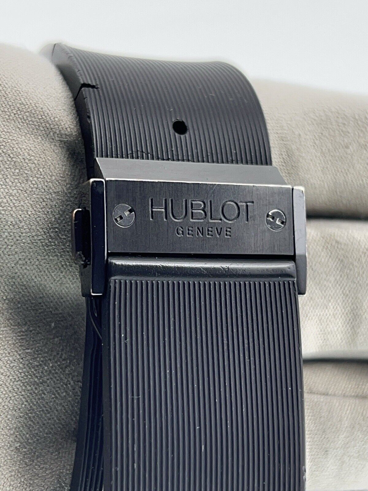 Hublot Classic Fusion Ceramic Black Dial 45mm Auto. Mens Watch 511.CM.1770.RX