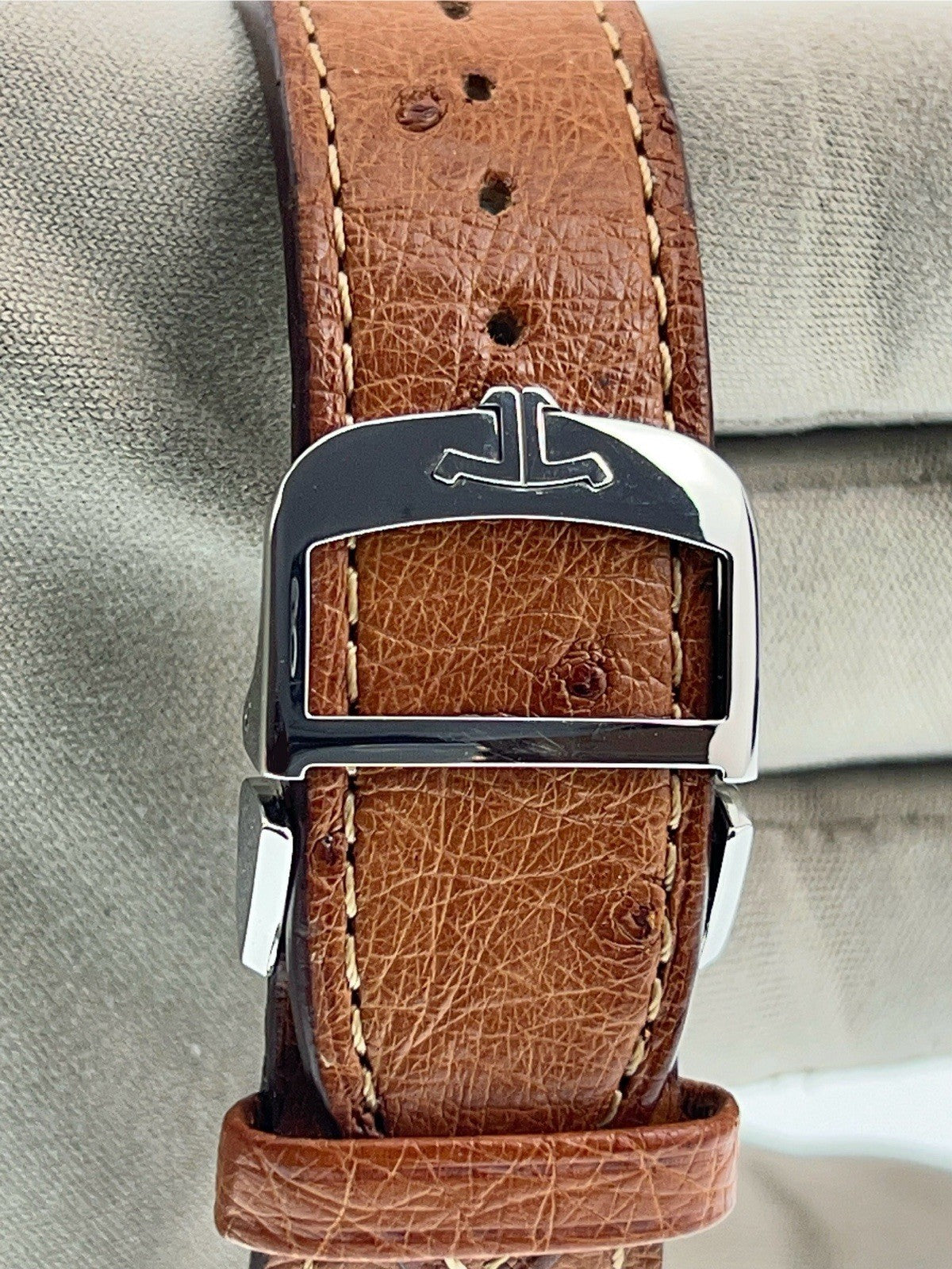 Jaeger-LeCoultre Steel Silver & Black Dial 28mm Manual Wind Men's Watch Q3848422