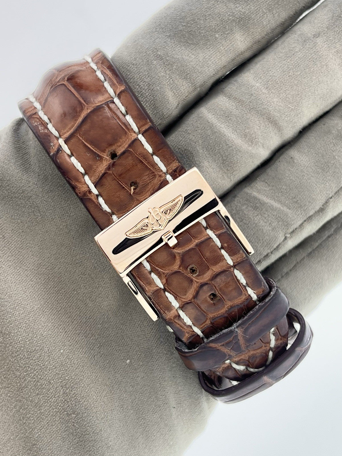 Breitling Bentley Mark VI 18k Rose Gold R26362