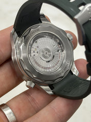 Omega Seamaster Diver Steel Green Dial 42mm Automatic Mens 210.32.42.20.10.001