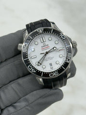 Omega Seamaster Diver Steel White Dial 42mm Watch 210.32.42.20.04.001