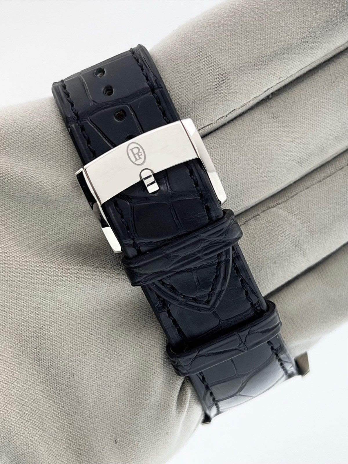 Parmigiani Fleurier Tonda 18k White Gold Black Dial 40mm Automatic Men’s PFC288