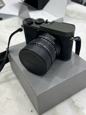Leica Q2 "Reporter" 47.3MP Compact Dark Green Digital Camera