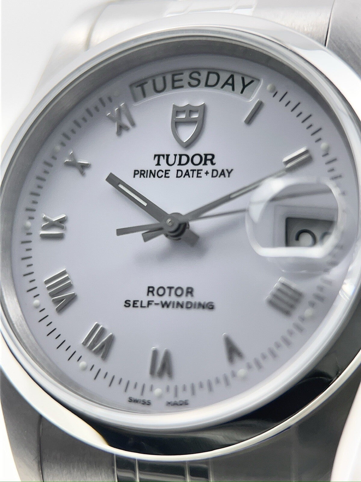 Tudor Prince Date-Day 76200