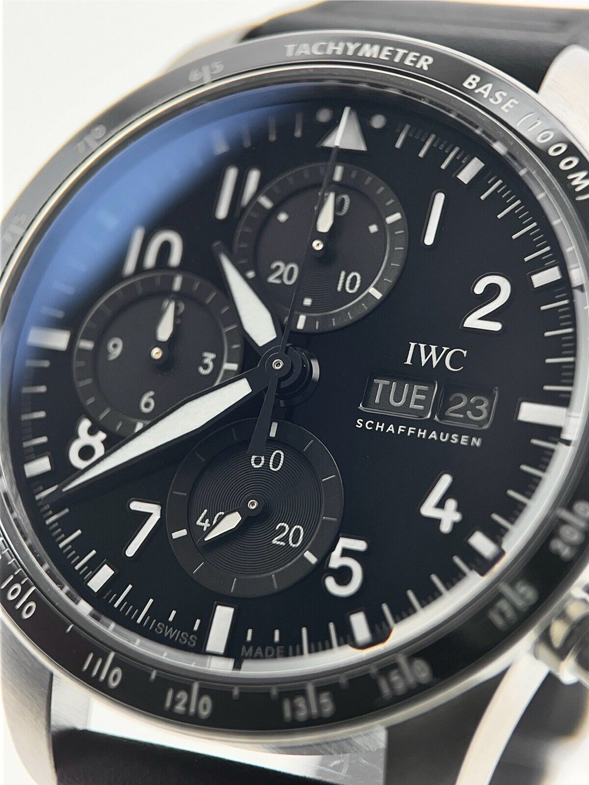 NEW 2024 IWC Pilot Chronograph Titanium 41mm Automatic Men’s Watch IW388305