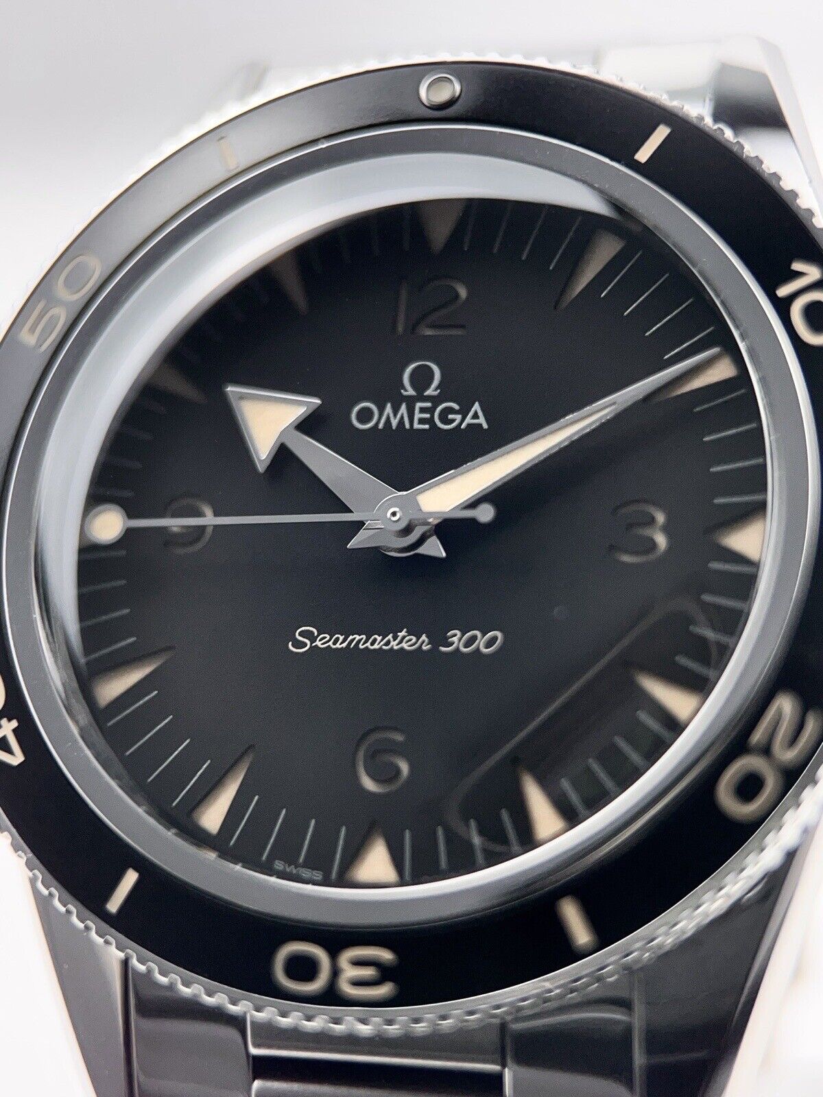 Omega Seamaster 300 Co-Axial Master Chronometer 234.30.41.21.01.001 - Box/Papers