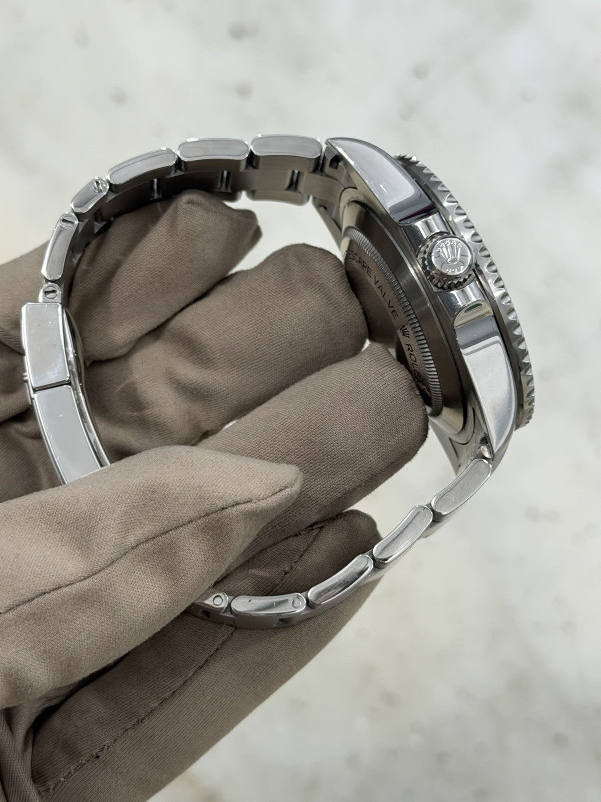 2020 Rolex Sea-Dweller Steel Black Dial 43mm Automatic Mens Watch 126600