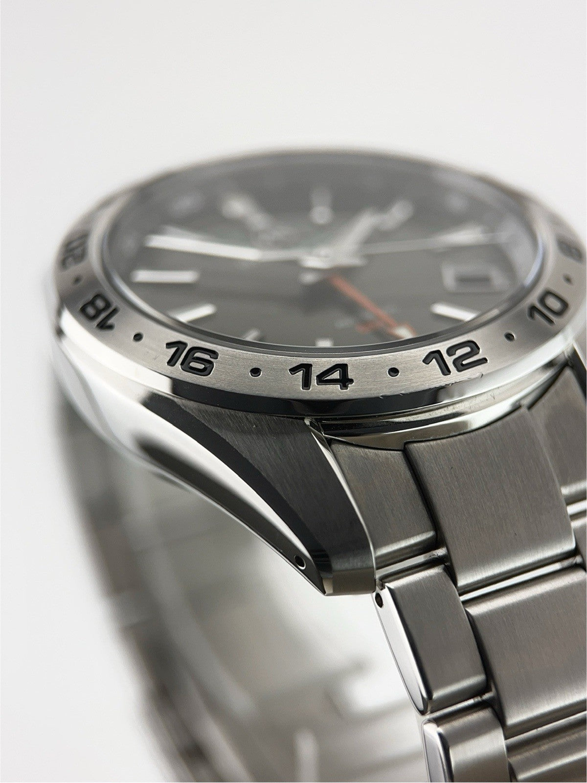 Grand Seiko Stainless Steel Green Dial 40.5mm Automatic Men's Watch SBGM247