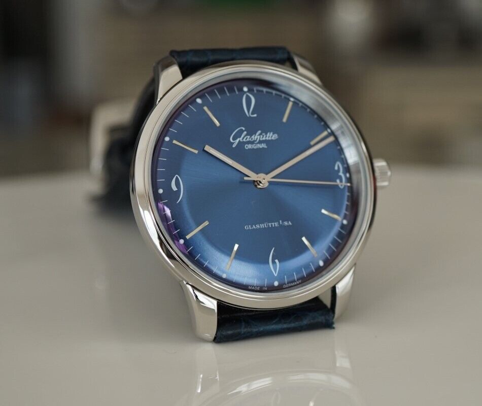 Glashutte Original Senator Sixties Steel Blue Dial Mens Watch - Box & Papers