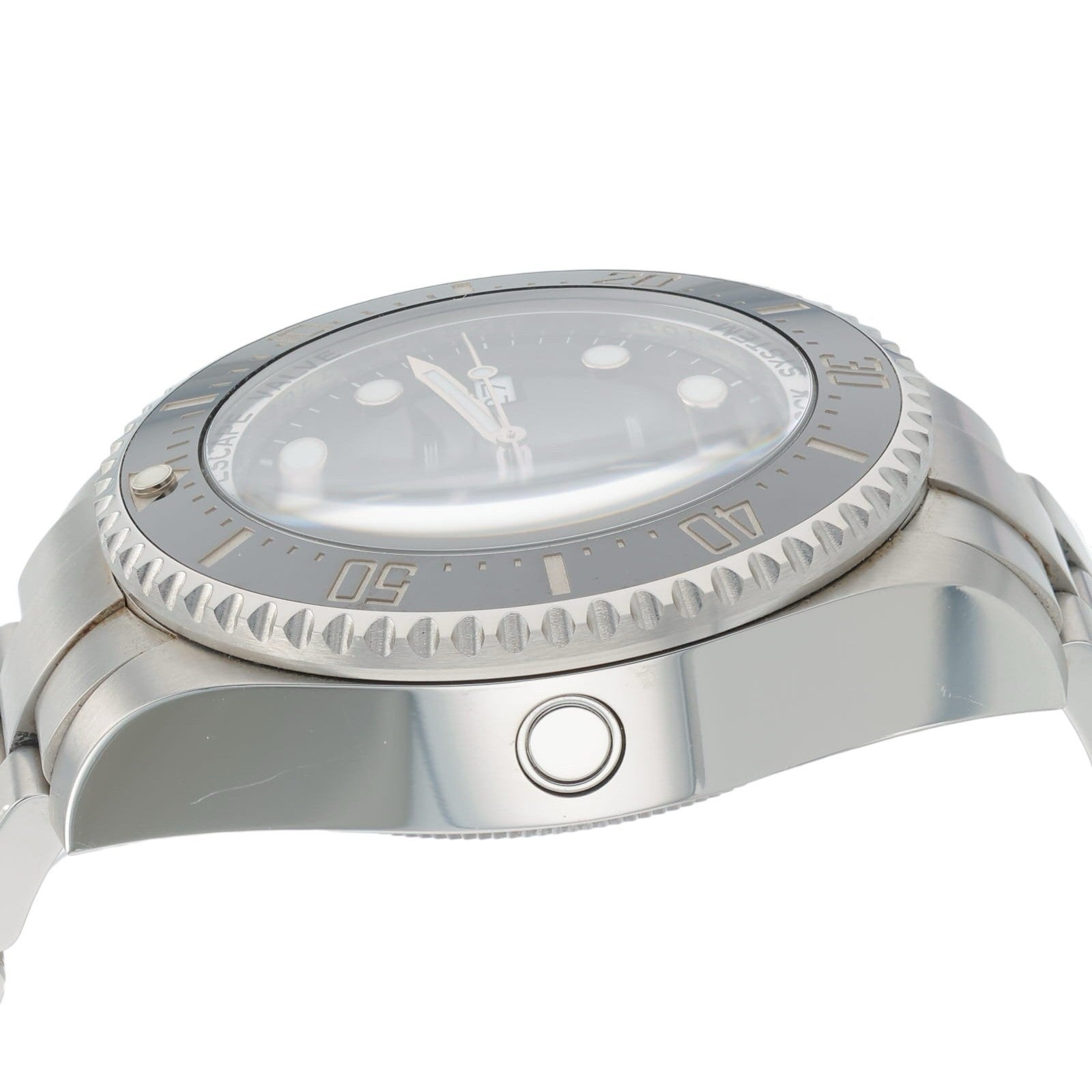 Rolex Sea-Dweller Stainless Steel Black Dial 44mm Automatic Mens Watch 116660