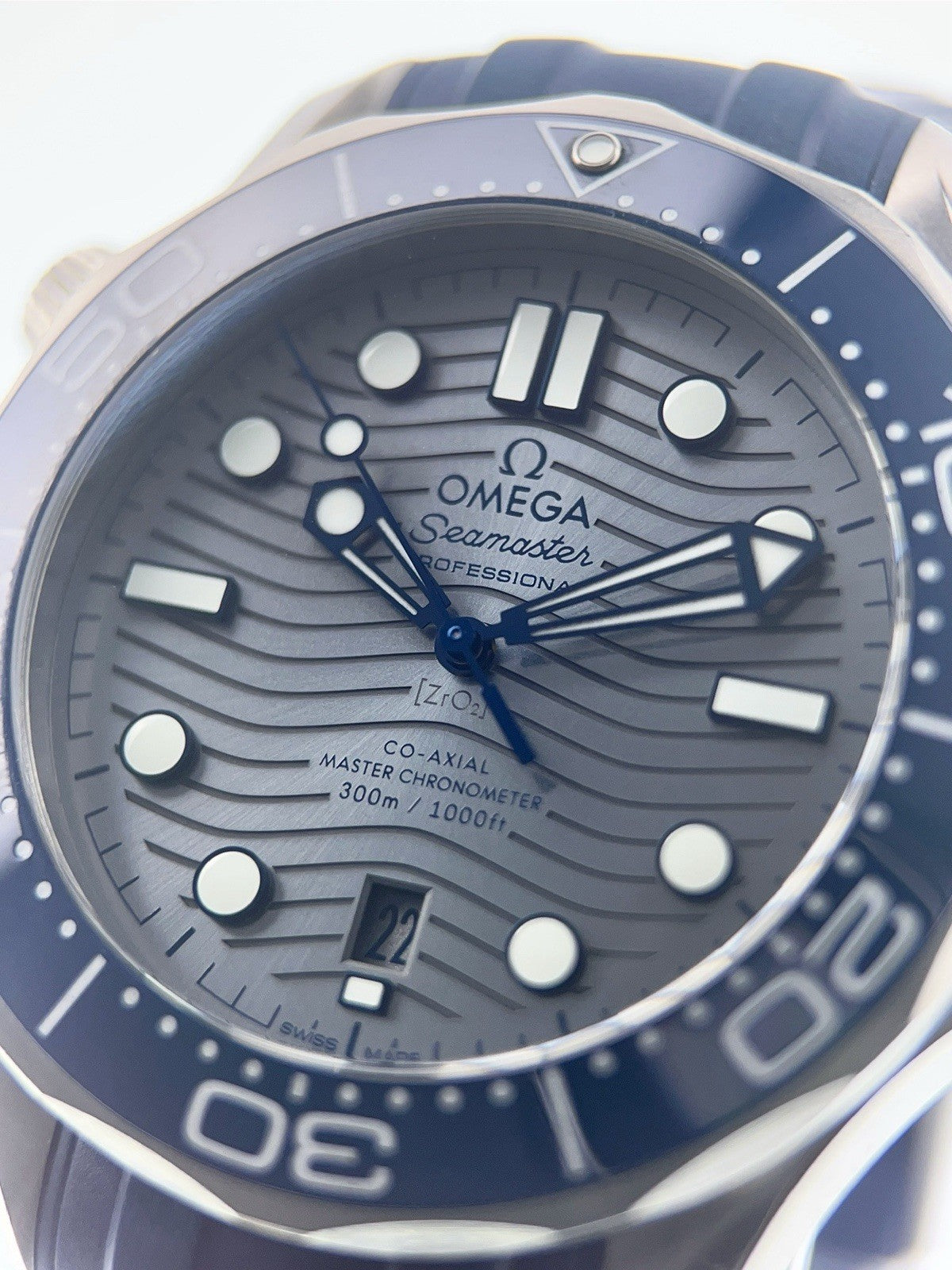 Omega Seamster Stainless Steel Grey Dial 42mm Automatic Mens 210.32.42.20.06.001
