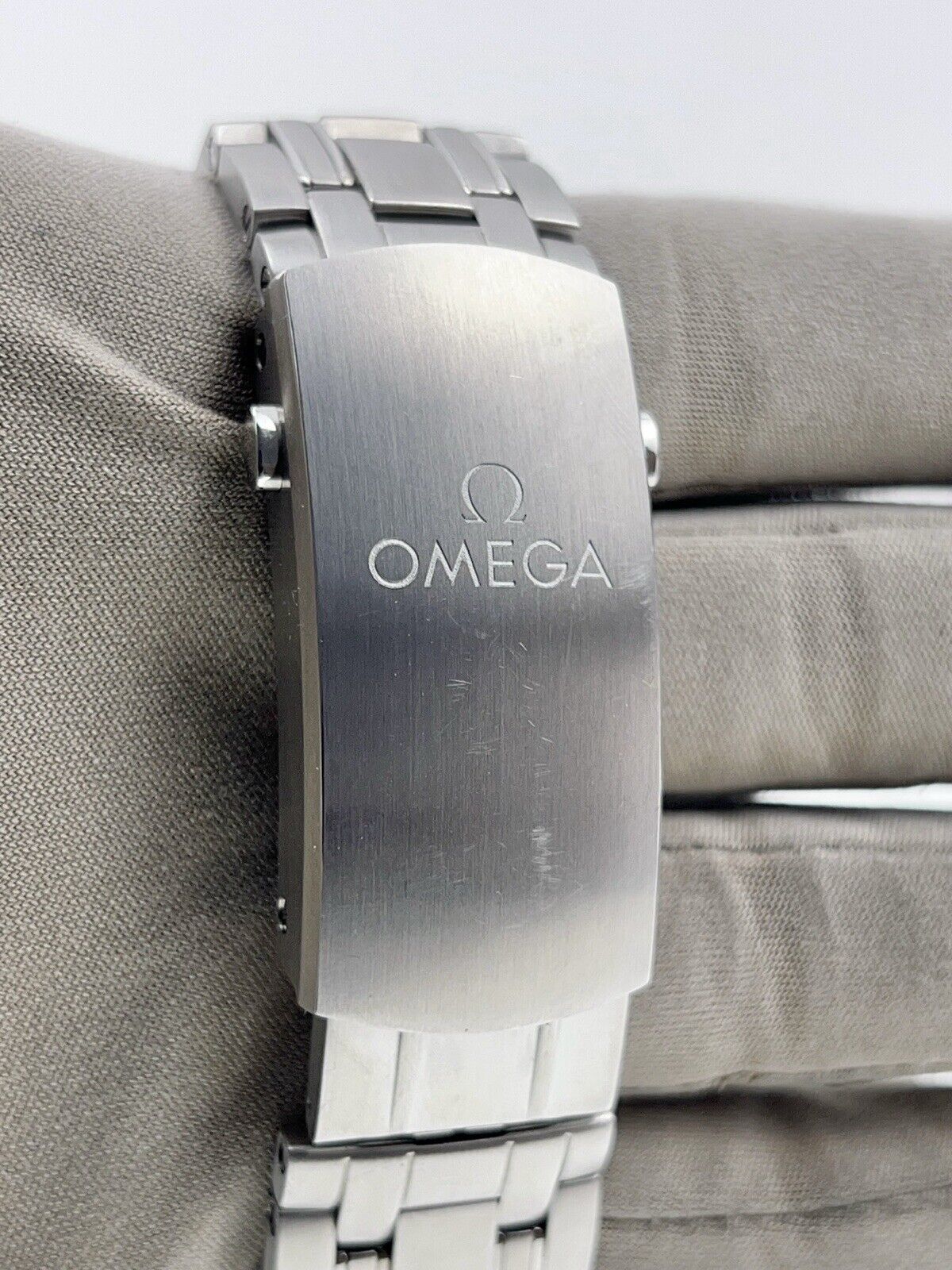 Omega Seamaster Diver 300m Steel 44mm Automatic Men’s Watch 210.30.44.51.01.001