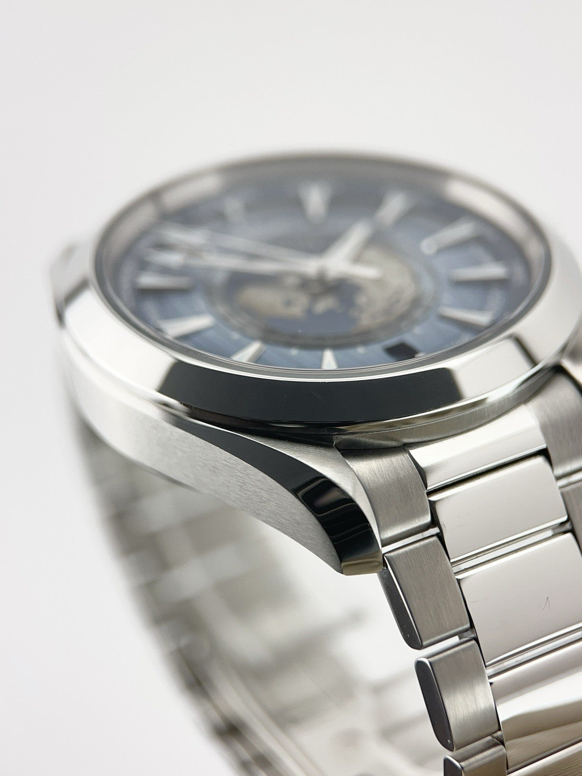 Omega Seamster Summer Blue Dial 220.10.43.22.03.002