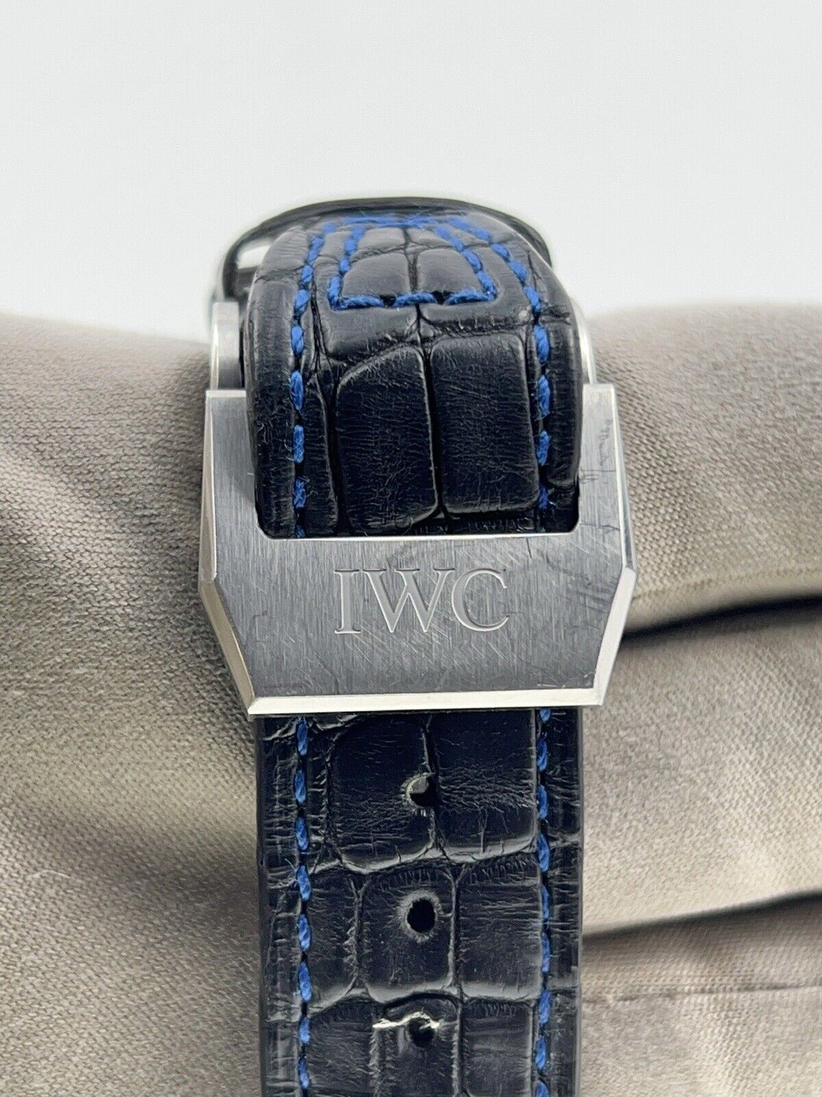 IWC Pilot Timezoner Stainless Steel Blue 46mm Automatic Men’s IW395503