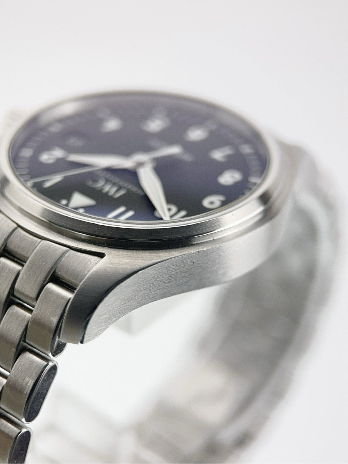 IWC Pilot Date Stainless Steel Black Dial 36mm Automatic Men's Watch IW324010