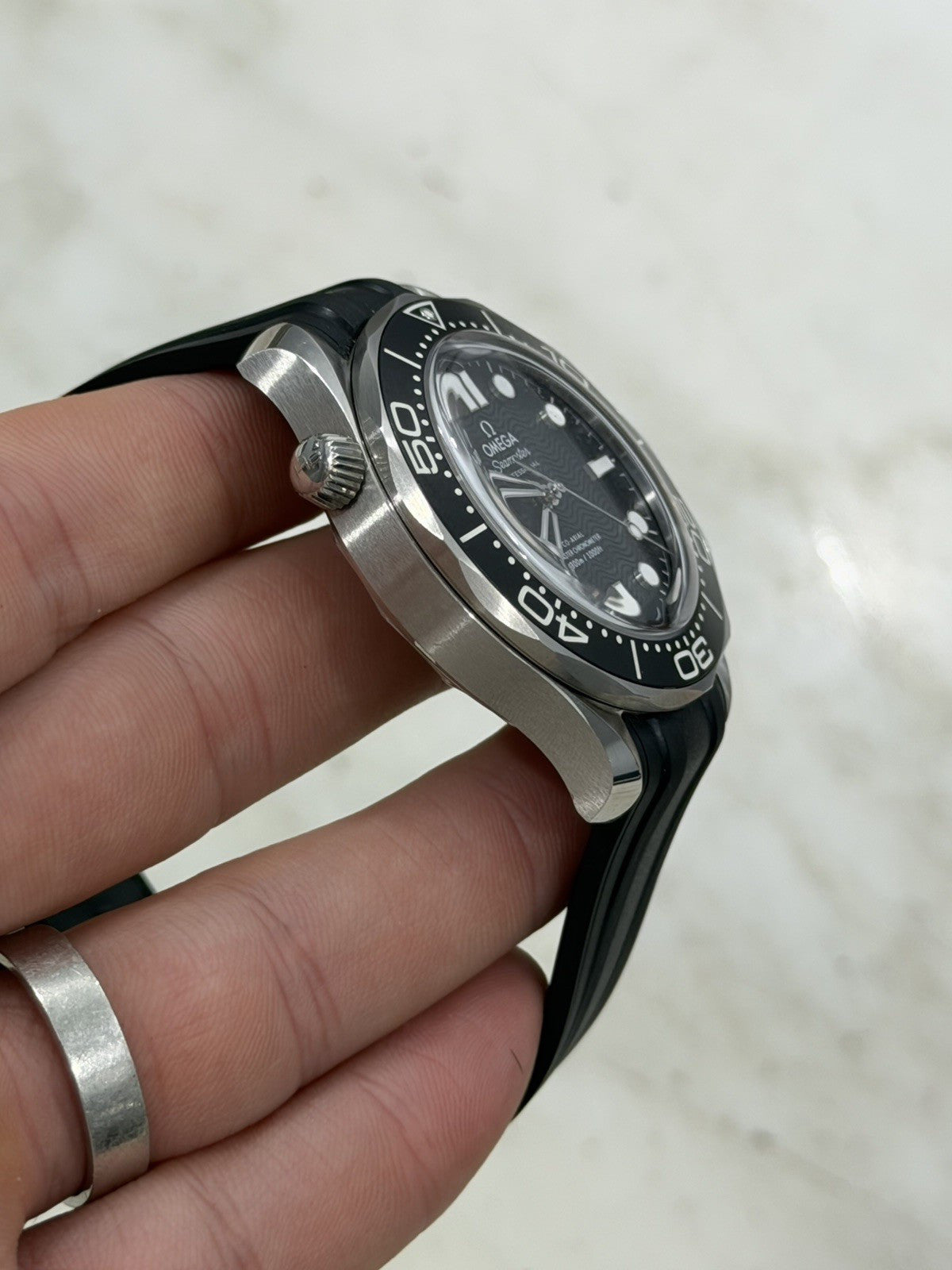 Omega Seamaster Diver Stainless Steel Black Dial 42mm Watch 210.32.42.20.01.003