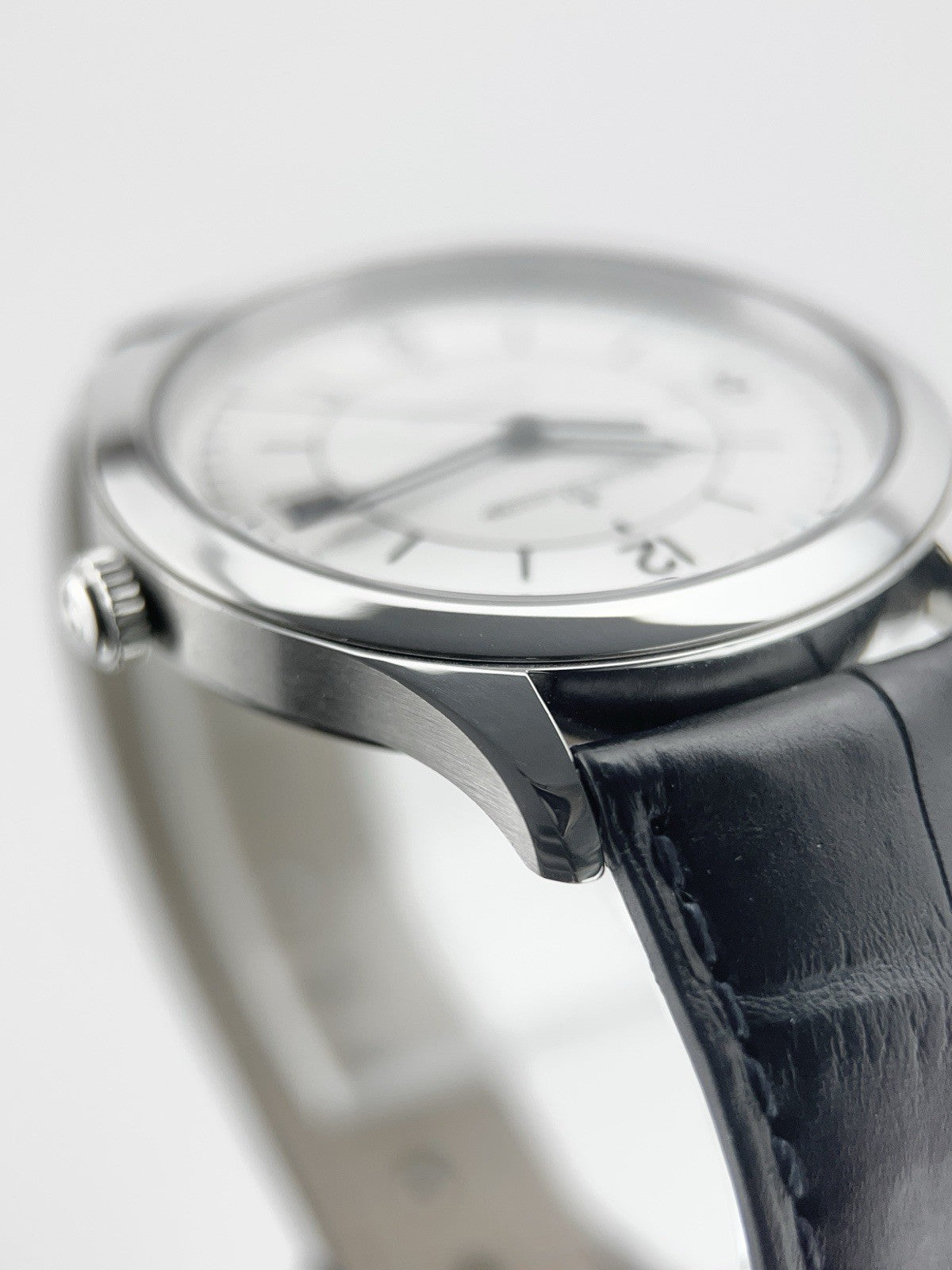 Jaeger-LeCoultre Stainless Steel Silver Dial 39mm Automatic Mens Watch Q1548530