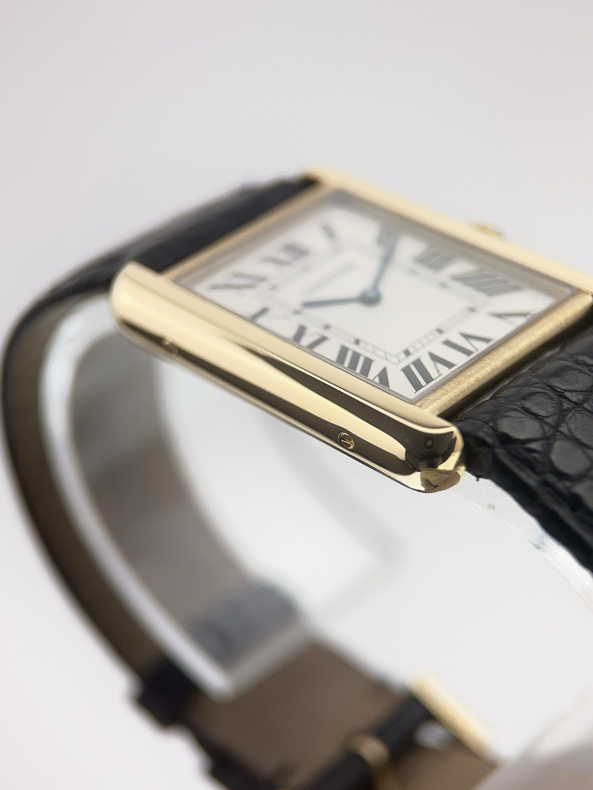 Cartier Tank Solo 18k Yellow Gold Silver Dial 27mm Quartz Men's Watch W1018855