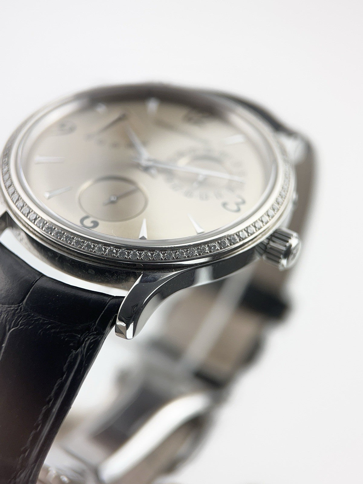 Jaeger LeCoultre Stainless Steel Diamond Bezel Automatic 37mm Watch 140.8.93.S