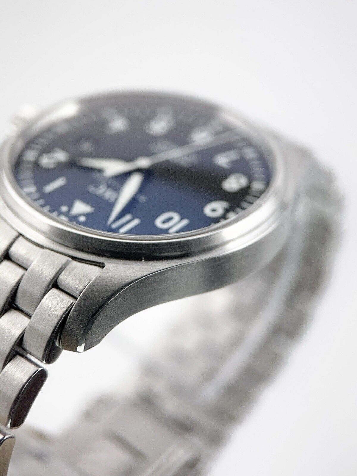 IWC IW327015 for Donald. Trade enroute.