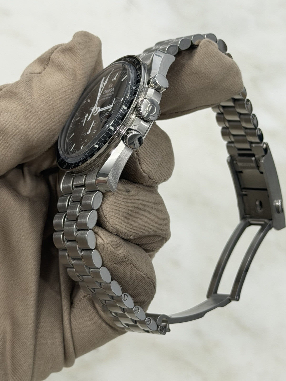 2023 Omega Speedmaster Moonwatch 42mm Black Dial Sapphire 310.30.42.50.01.002