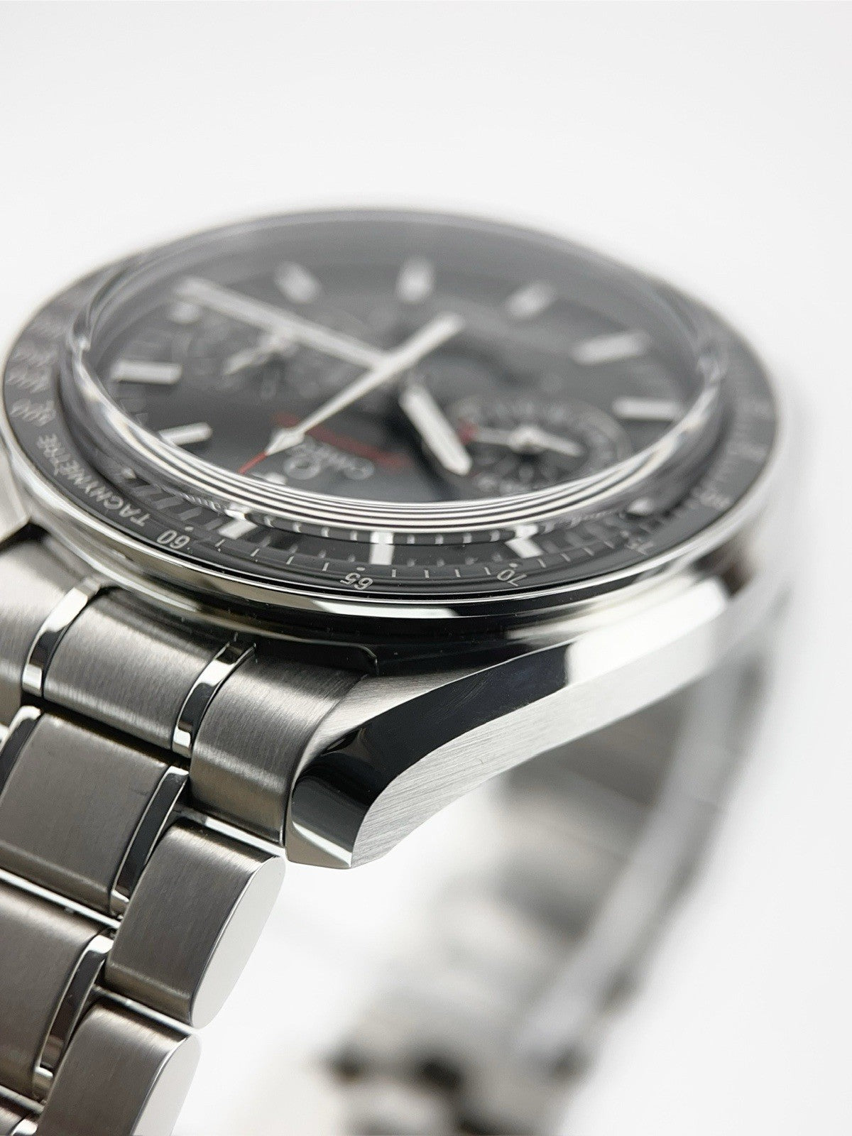 New Omega Speedmaster 304.30.44.52.01.001