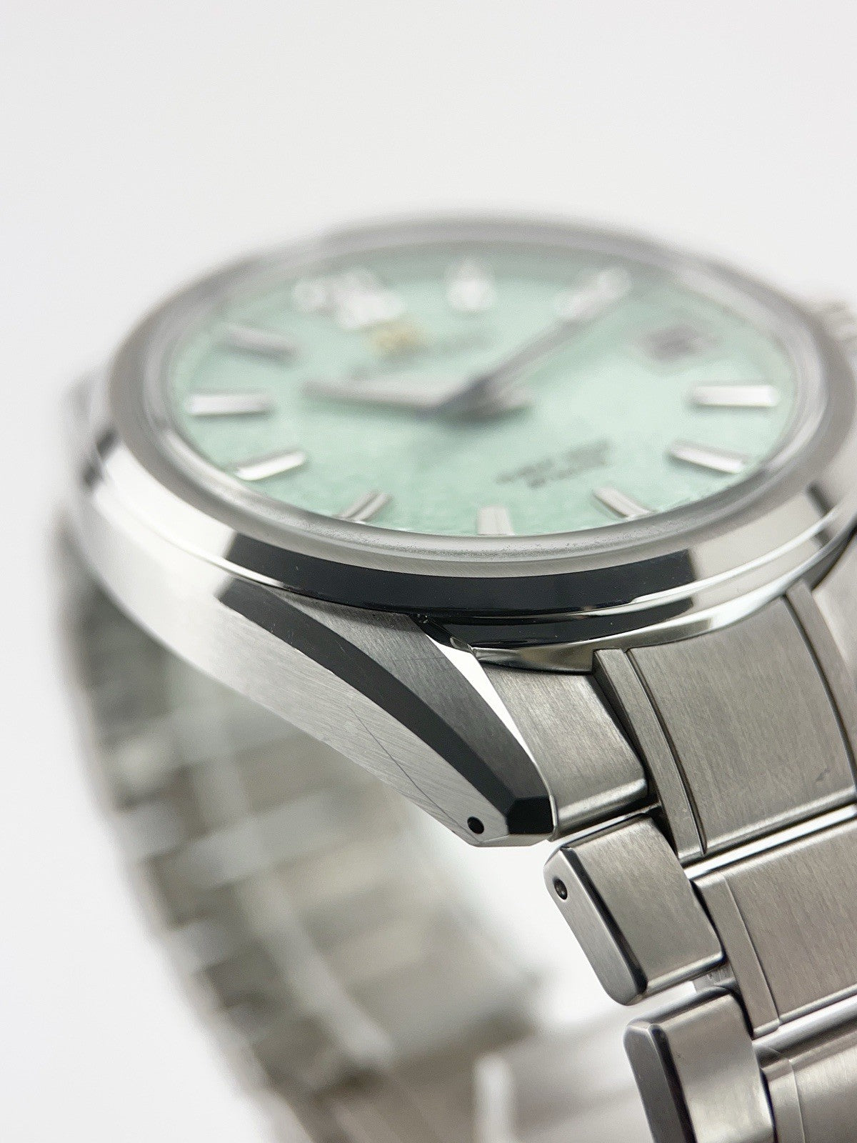 Grand Seiko Stainless Steel Green Dial 40mm Automatic Men's Watch SLGH021