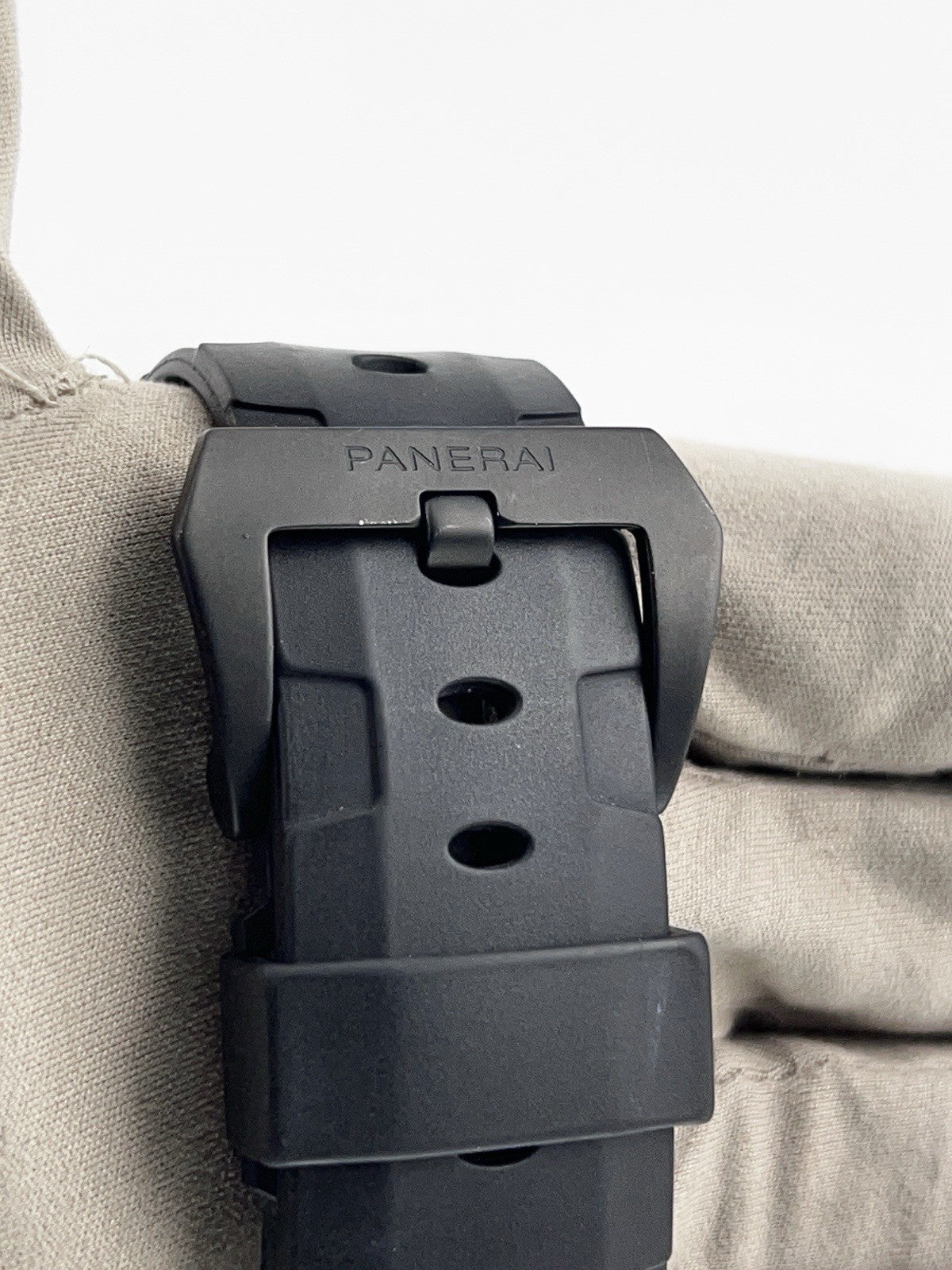 Panerai Luminor Submersible Carbon Black Dial 47mm Automatic Mens Watch PAM00616