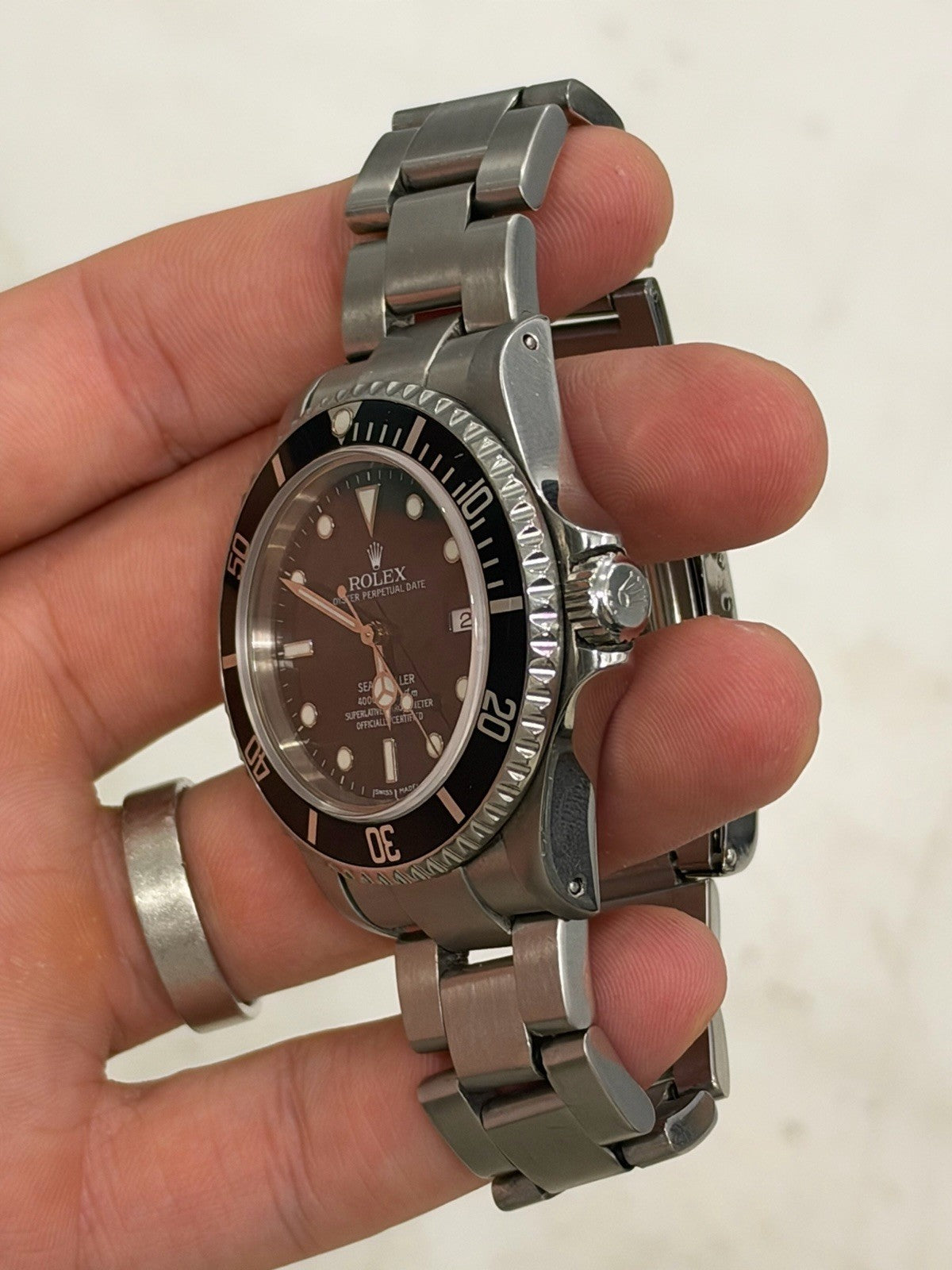 Rolex Sea-Dweller Black Dial Stainless Steel 40mm Automatic Mens Watch 16600