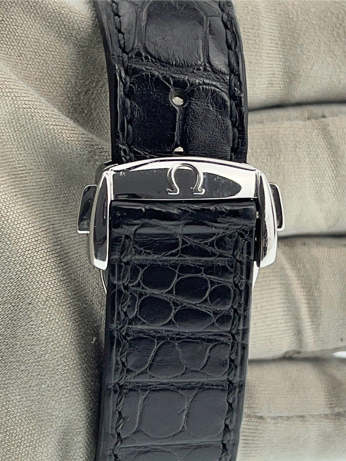Omega De Ville Stainless Steel Silver Dial 41mm Automatic Mens Watch 4847.30.31