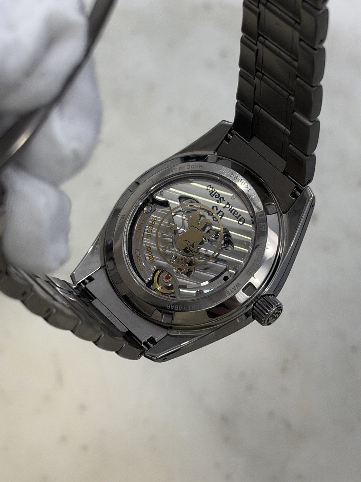 2021 Grand Seiko Heritage “Shunbun” Pink Dial Titanium 40mm Watch SBGA413