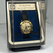 Bulova Accutron 14kt Gold 36mm Case Day Date F28110 M8 & Vintage Display Box