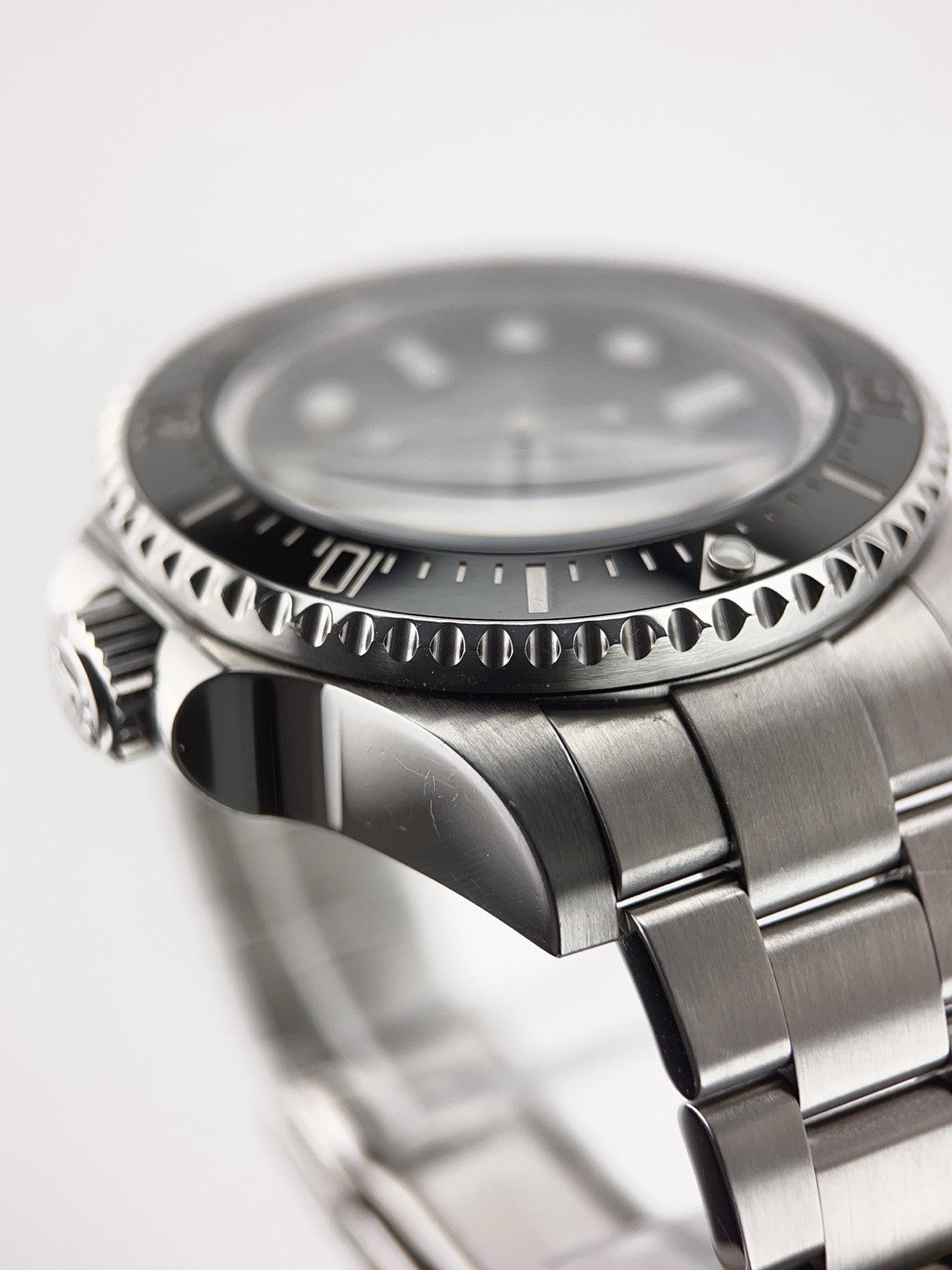 Rolex Sea-Dweller Stainless Steel Blue Dial 44mm Automatic Men’s Watch 116660