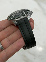 Omega Seamaster Diver Steel Green Dial 42mm Auto Mens Watch 210.32.42.20.10.001