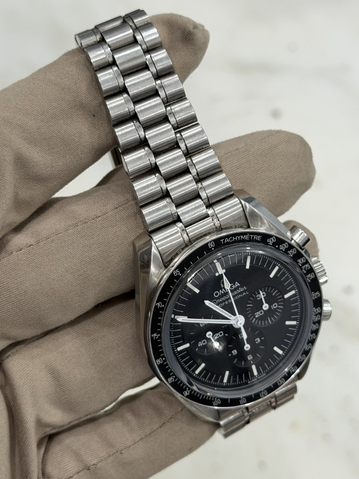 2023 Omega Speedmaster Sapphire Steel Black Dial 42mm Manual 310.30.42.50.01.002