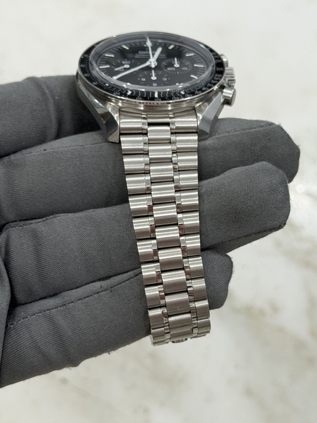 2022 Omega Speedmaster Moonwatch 42mm Black Sapphire Watch 310.30.42.50.01.002