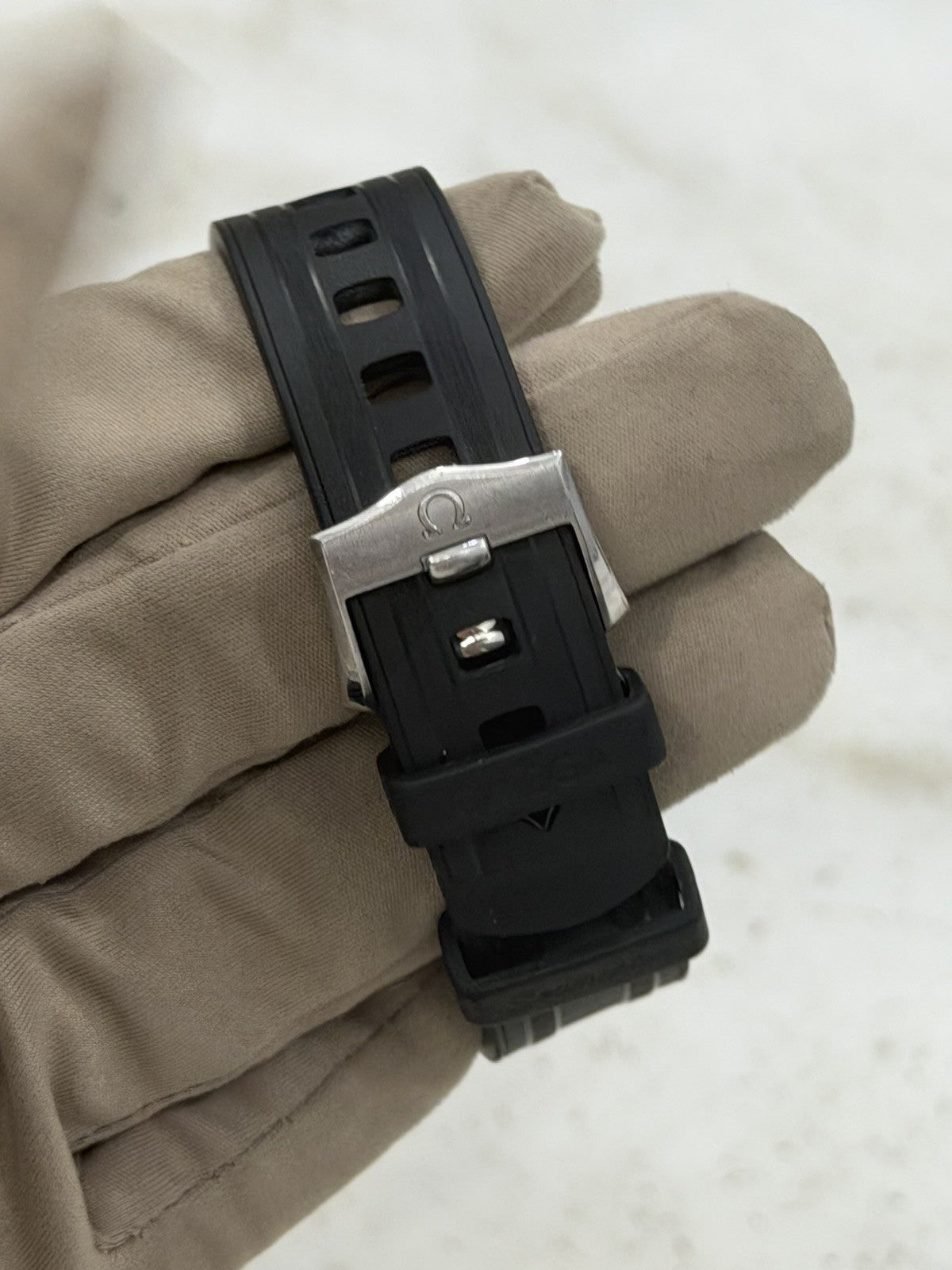 2020 Omega Seamaster Steel White Dial 42mm Automatic Watch 210.32.42.20.04.001