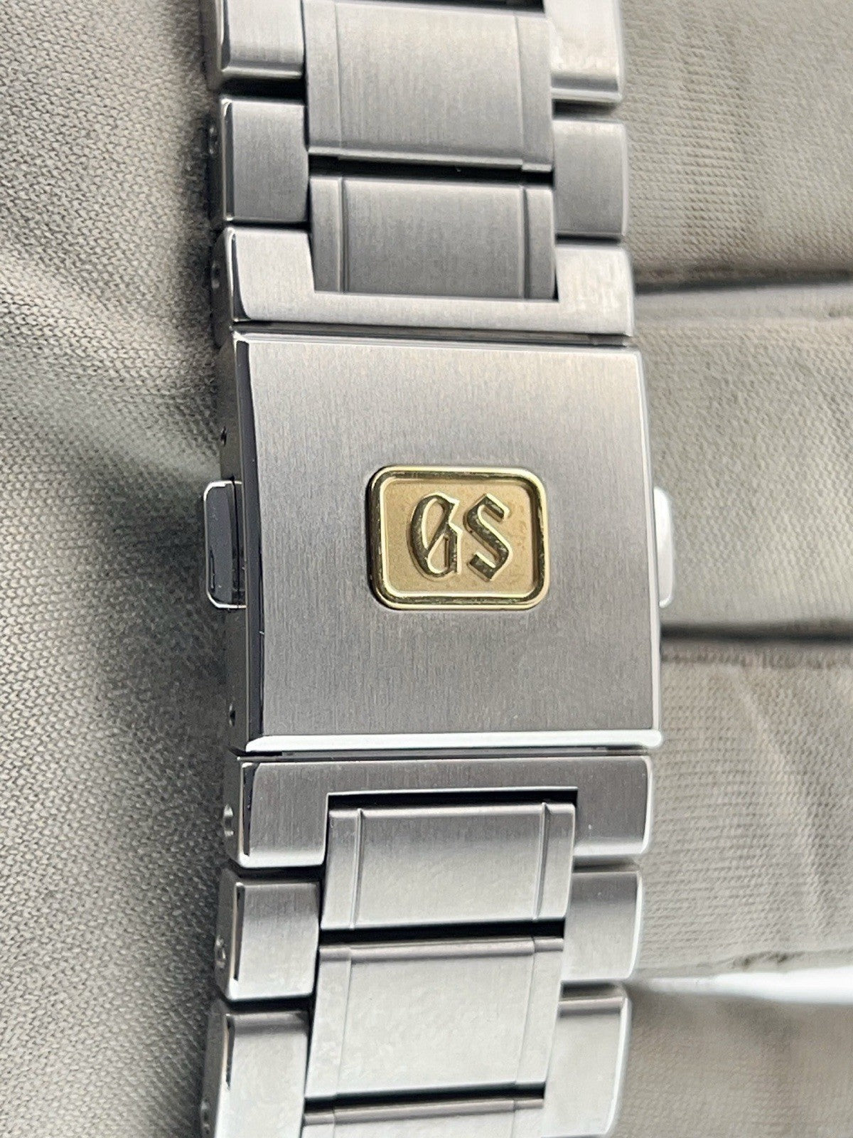 Grand Seiko Stainless Steel Green Dial 40mm Automatic Men's Watch SLGH021