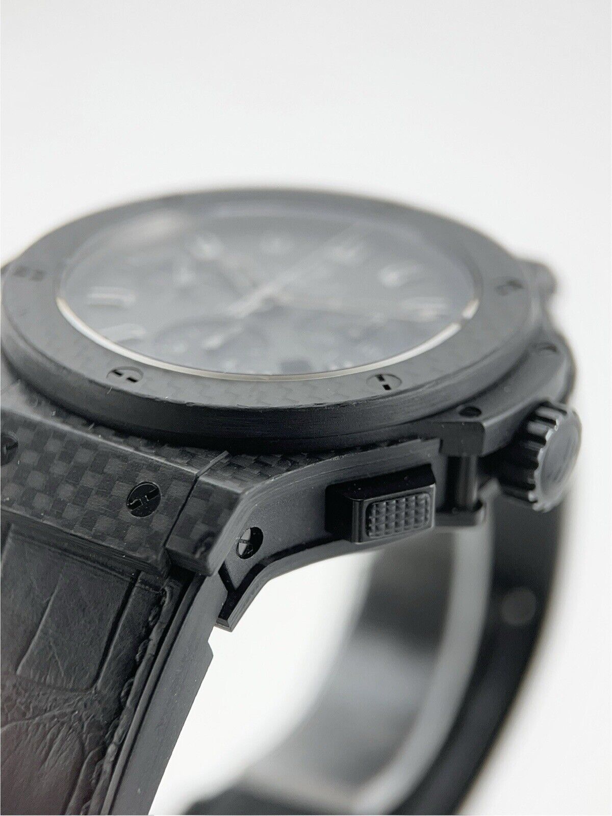 Hublot Big Bang Carbon Fiber Black 44mm Automatic Men’s Watch 301.QX.1740.GR