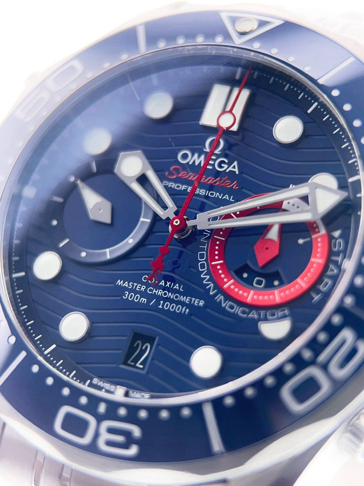 Omega Seamaster Diver 300M America's Cup Edition 210.30.44.51.03.002