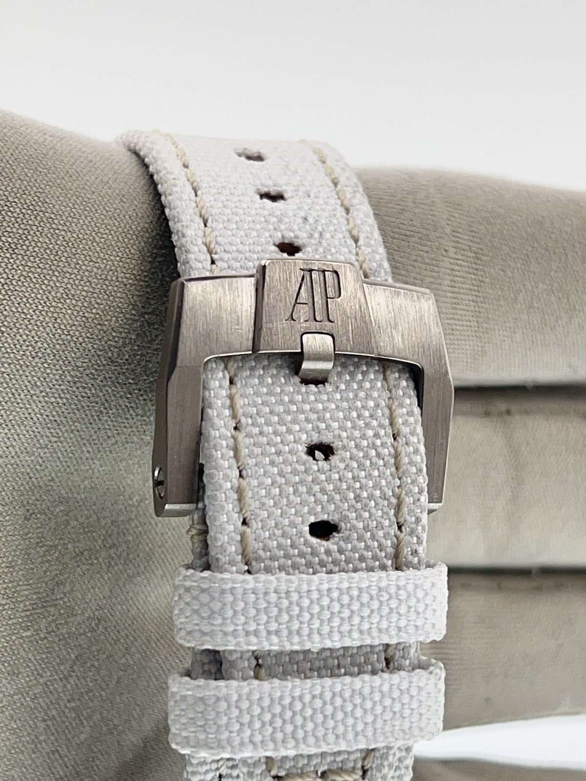 Audemars Piguet Code 11.59 18k Gold Grey Dial 41mm Men's Watch 15210CR.OO.A009CR