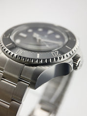 Rolex Sea-Dweller Stainless Steel Blue Dial 44mm Automatic Mens Watch 136660