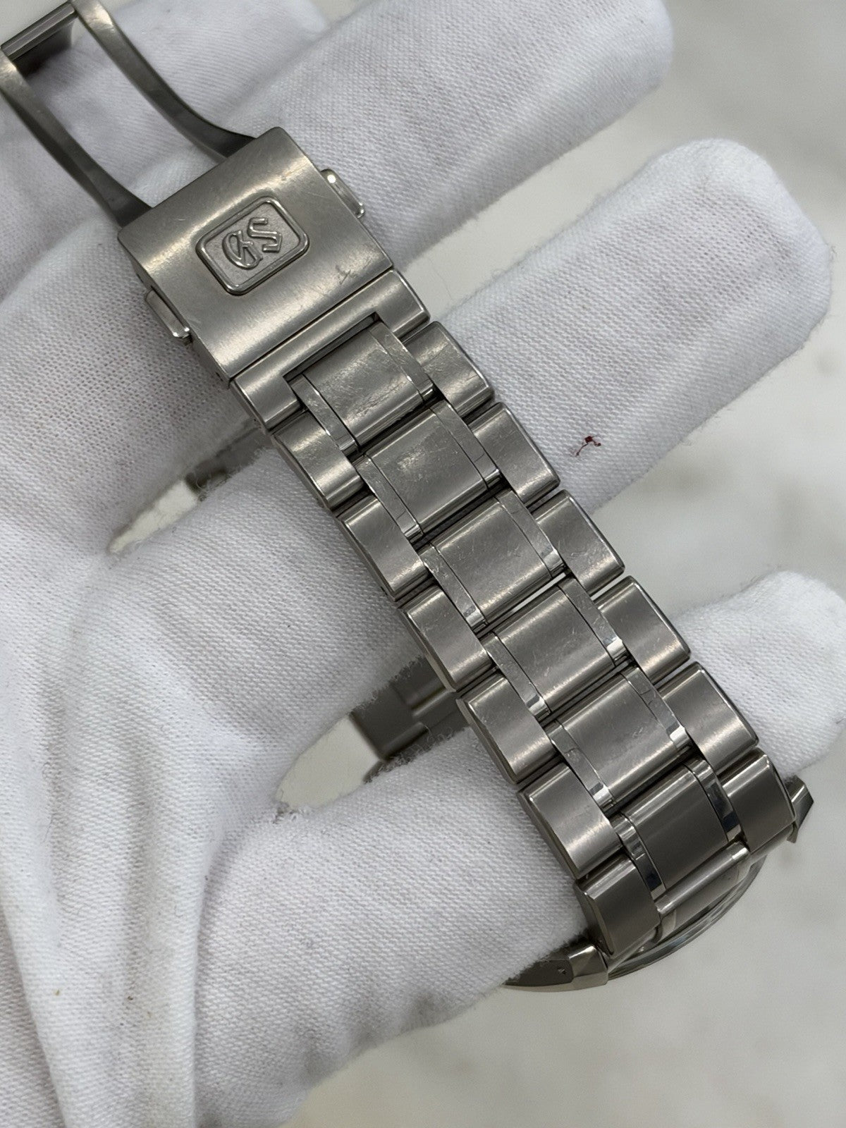 2023 Grand Seiko Heritage “Shunbun” Pink Dial Titanium 40mm Watch SBGA413